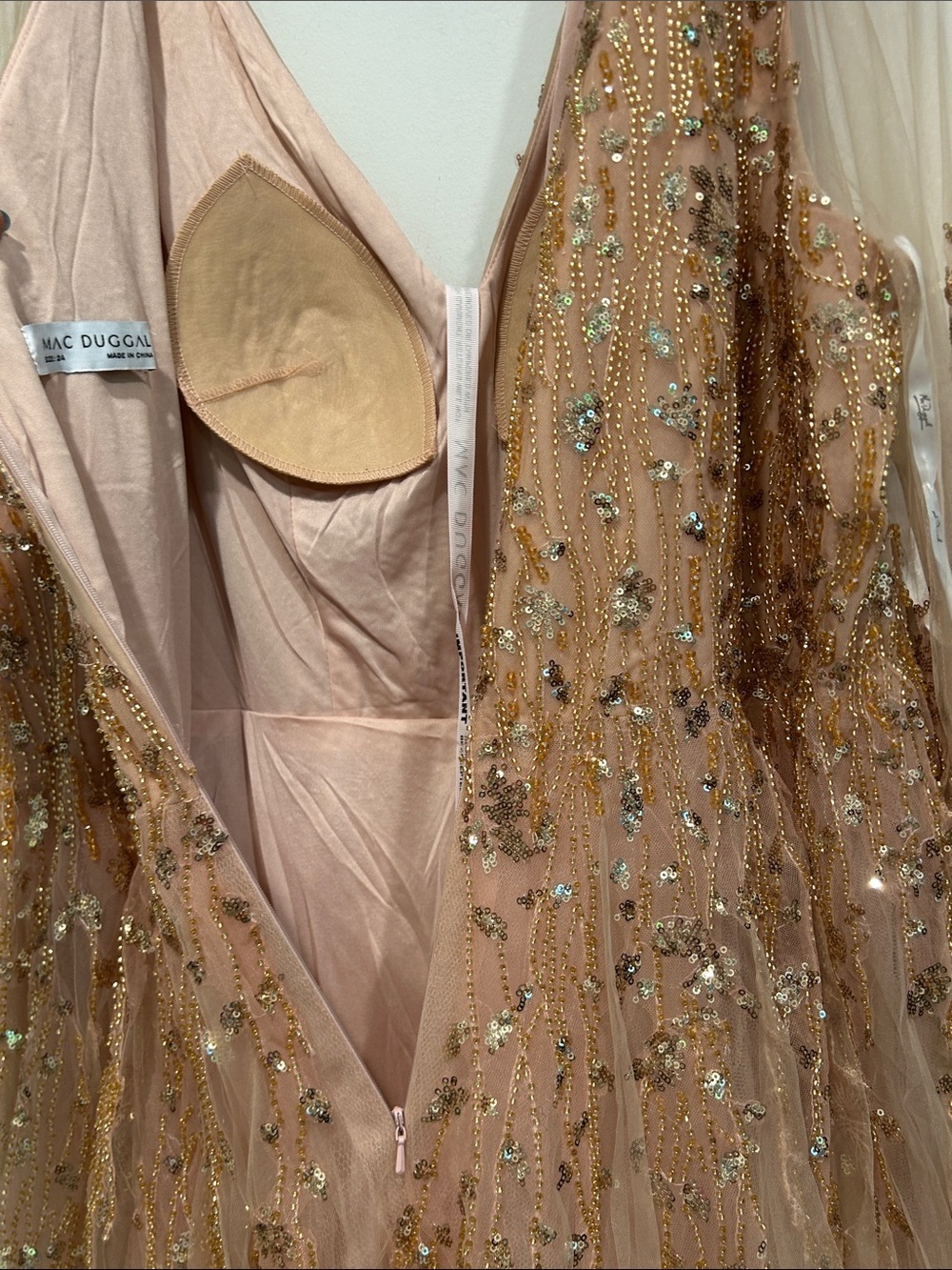 Mac Duggal Blush Champagne Embellished v neck Tulle Maxi Gown plus size 24 new - Picture 11 of 14